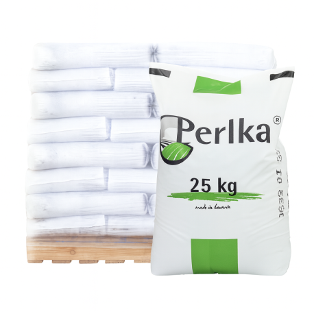 Perlka 25 kg – granulované vápenato-dusíkaté hnojivo, vrece na palete, pripravené na predaj